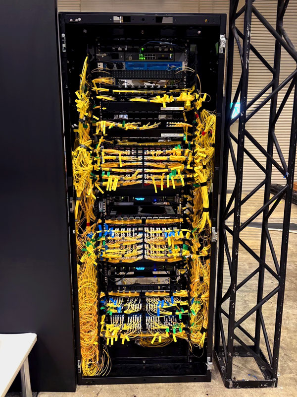 XENOptics ShowNET NOC MDF